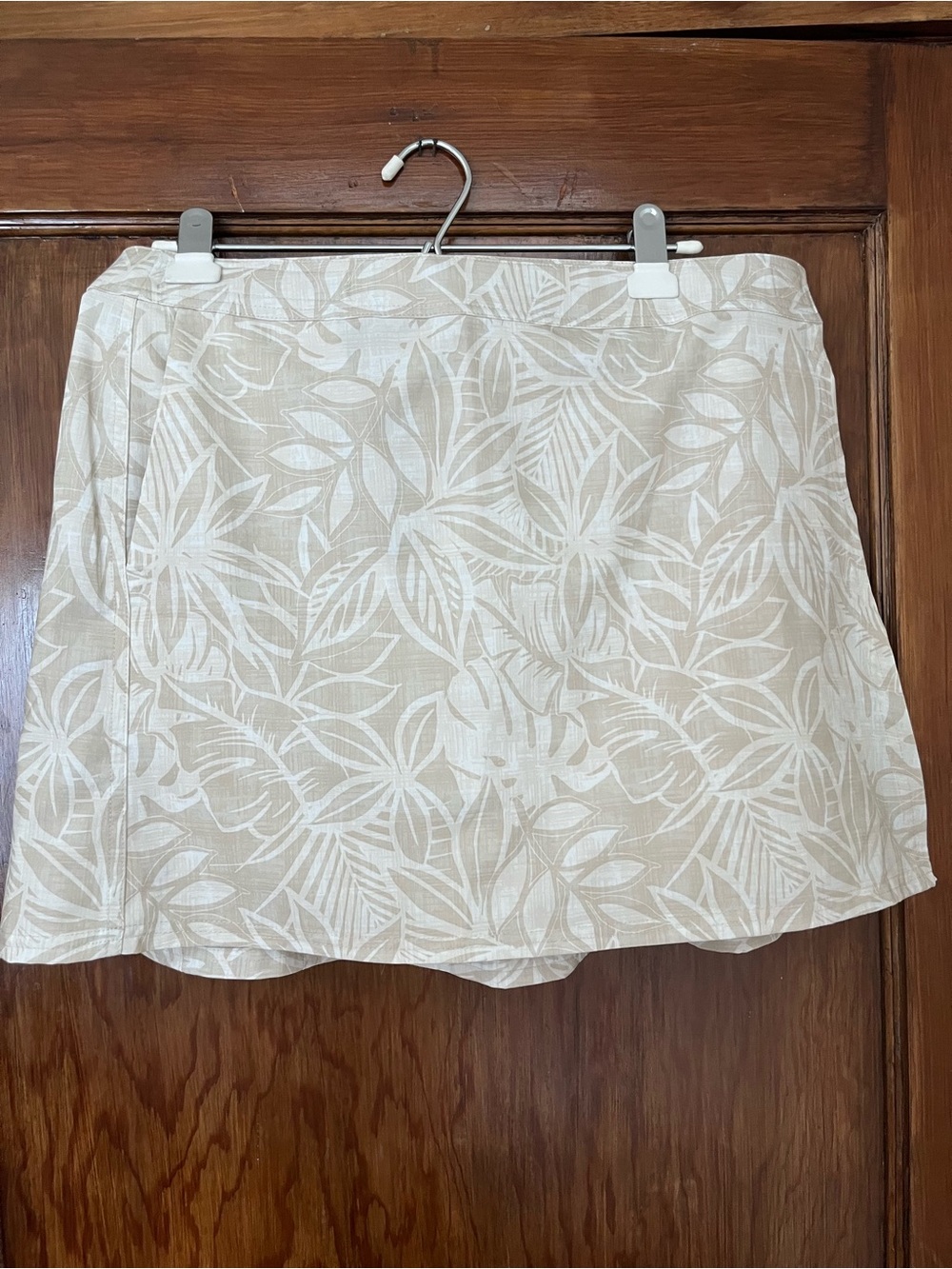 Rip Skirt Beige and White Tropical Print Skirt